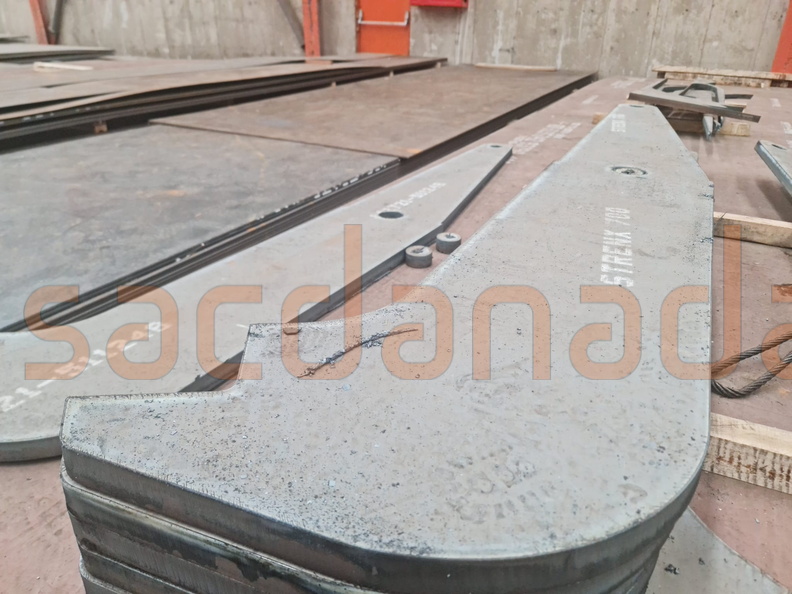 40mm s690QL - Strenx 700 E.jpg